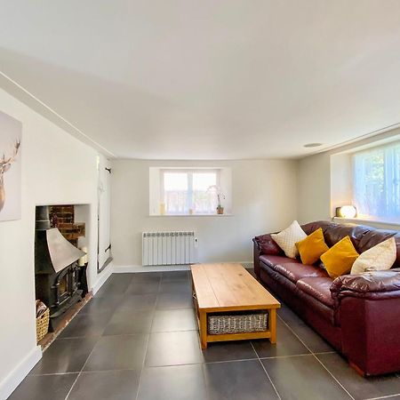 Mortimer Cottage Wootton Rivers Exteriör bild
